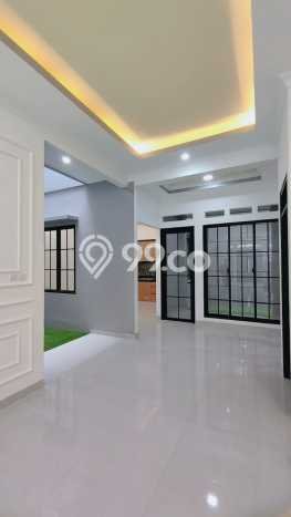 Rumah Luxury Modern Siap Huni di BSD Griya Loka Tangerang Rumah Luxury Modern Siap Huni di BSD Griya Loka Tangerang
