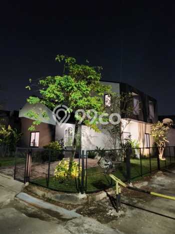 Rumah Luxury Modern Tanpa Renovasi di Ciater Tangerang Rumah Luxury Modern Tanpa Renovasi di Ciater Tangerang