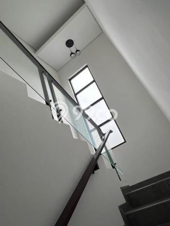 Rumah Elit Modern Tanpa Renovasi di BSD Foresta Tangerang Rumah Elit Modern Tanpa Renovasi di BSD Foresta Tangerang