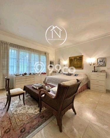 Jual Rumah Mewah Elegan Dengan View Eksklusif di Simprug, Jakarta Selatan Jual Rumah Mewah Elegan Dengan View Eksklusif di Simprug, Jakarta Selatan