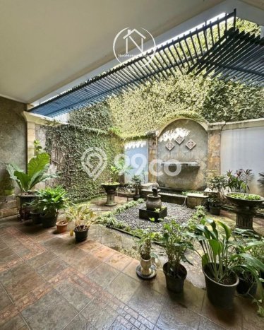 Siap Huni Rumah Mewah 4 Kamar di Kebayoran Baru Dekat ke Mana Saja Siap Huni Rumah Mewah 4 Kamar di Kebayoran Baru Dekat ke Mana Saja