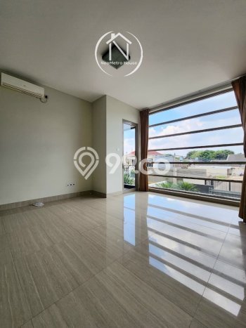 Dijual Rumah Premium dengan Fasilitas Sekitar Komplit di Cilandak, Jakarta Selatan Dijual Rumah Premium dengan Fasilitas Sekitar Komplit di Cilandak, Jakarta Selatan