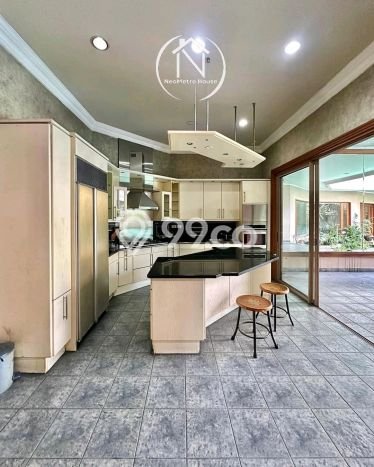 For Sale! Premium House LT 634m2 Desain Elegan di Pondok Indah For Sale! Premium House LT 634m2 Desain Elegan di Pondok Indah