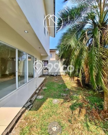 Rumah Mewah LB 156m2 Siap Pakai Desain Elegan di Pondok Labu, Jakarta Selatan Rumah Mewah LB 156m2 Siap Pakai Desain Elegan di Pondok Labu, Jakarta Selatan