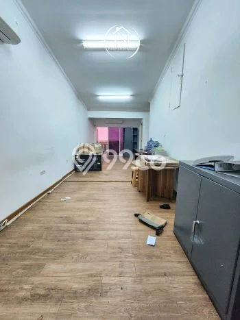 Area Ramai! Ruko Dijual di Kebayoran Baru untuk Bisnis Luas Bangunan 270m2 Area Ramai! Ruko Dijual di Kebayoran Baru untuk Bisnis Luas Bangunan 270m2