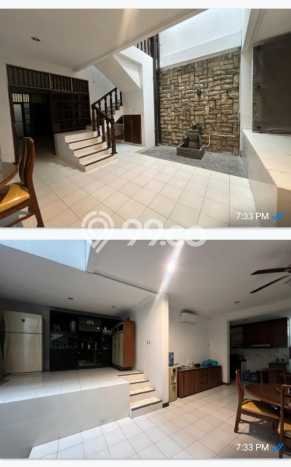 Ready to Use! Luxury House LT 241m2 Desain Elegan di Pulomas Ready to Use! Luxury House LT 241m2 Desain Elegan di Pulomas