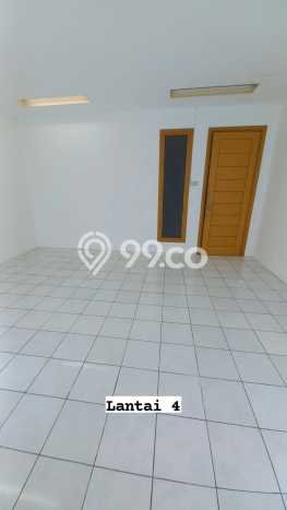 LOKASI STRATEGIS! Ruko di Kelapa Gading, Luas 300m2m², Kawasan Bisnis LOKASI STRATEGIS! Ruko di Kelapa Gading, Luas 300m2m², Kawasan Bisnis