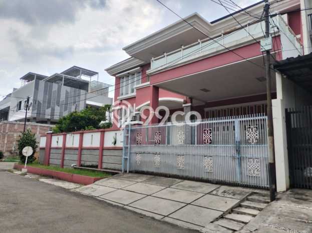 Jual Rumah Luas Elegan Dengan View Cantik di Green Ville, Jakarta Barat Jual Rumah Luas Elegan Dengan View Cantik di Green Ville, Jakarta Barat