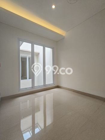 Hunian Elit LB 381m2 Siap Pakai Desain Elegan di Pejaten Timur, Jakarta Selatan Hunian Elit LB 381m2 Siap Pakai Desain Elegan di Pejaten Timur, Jakarta Selatan