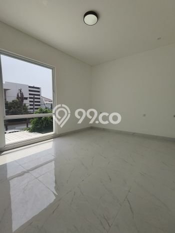 Rumah Luxury Modern Tanpa Renovasi di Meruya Jakarta Barat Rumah Luxury Modern Tanpa Renovasi di Meruya Jakarta Barat