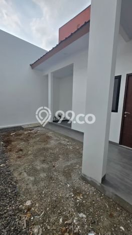 Rumah Minimalis 3 KT LT 126m2 di Villa Meruya Rumah Minimalis 3 KT LT 126m2 di Villa Meruya