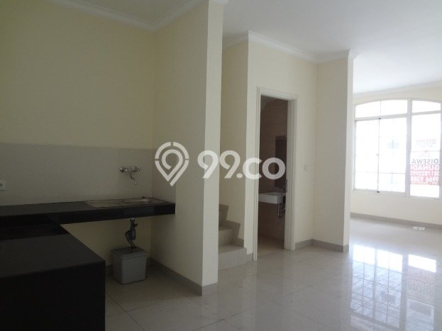 Dijual Rumah Eksklusif 3 KT di Green Lake City, Jakarta Barat Dijual Rumah Eksklusif 3 KT di Green Lake City, Jakarta Barat