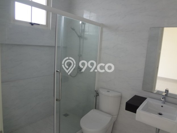 Rumah Asri 3 KT di Green Lake City, Jakarta Barat - LT 90m² Rumah Asri 3 KT di Green Lake City, Jakarta Barat - LT 90m²