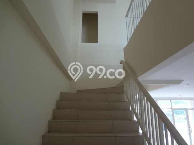 AREA KOMERSIAL! Ruko For Rent Kawasan Green Lake City, Luas 4m², Jalan Strategis, Siap Operasi AREA KOMERSIAL! Ruko For Rent Kawasan Green Lake City, Luas 4m², Jalan Strategis, Siap Operasi
