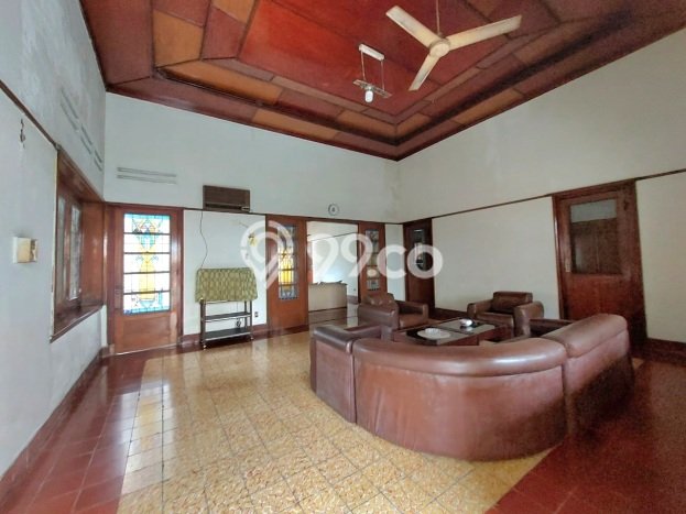 Dijual Hunian Mewah dengan Fasilitas Sekitar Komplit di Semarang Tengah, Semarang Dijual Hunian Mewah dengan Fasilitas Sekitar Komplit di Semarang Tengah, Semarang