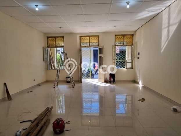 Ruko Siap Pakai di Semarang Tengah, Luas 360m2m², Kawasan Bisnis Ruko Siap Pakai di Semarang Tengah, Luas 360m2m², Kawasan Bisnis