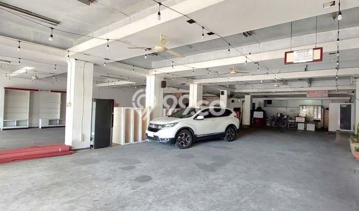 Disewakan Komersial di Semarang Tengah Semarang LT 835m2, LB 1820m2 Disewakan Komersial di Semarang Tengah Semarang LT 835m2, LB 1820m2