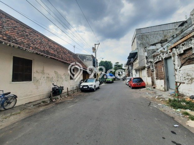 Dijual Rumah Premium dengan Fasilitas Sekitar Komplit di Semarang Tengah, Semarang Dijual Rumah Premium dengan Fasilitas Sekitar Komplit di Semarang Tengah, Semarang
