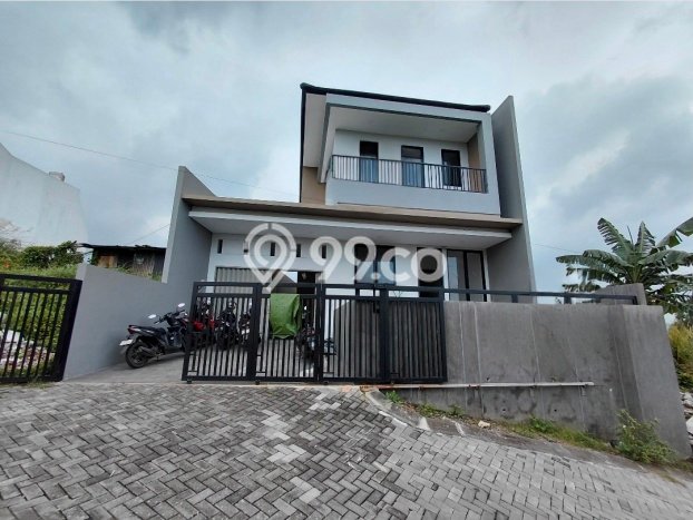 Disewakan Cepat Rumah Kondisi Baik di Kawasan Gajah Mungkur, Semarang Disewakan Cepat Rumah Kondisi Baik di Kawasan Gajah Mungkur, Semarang
