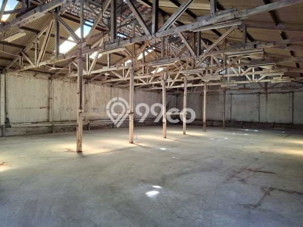 LOKASI PREMIUM! Gudang Kawasan Jembatan Dua, Luas 1000m², Area Niaga LOKASI PREMIUM! Gudang Kawasan Jembatan Dua, Luas 1000m², Area Niaga