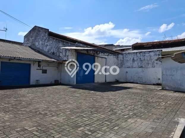 LOKASI PREMIUM! Gudang Kawasan Jembatan Dua, Luas 1000m², Area Niaga LOKASI PREMIUM! Gudang Kawasan Jembatan Dua, Luas 1000m², Area Niaga