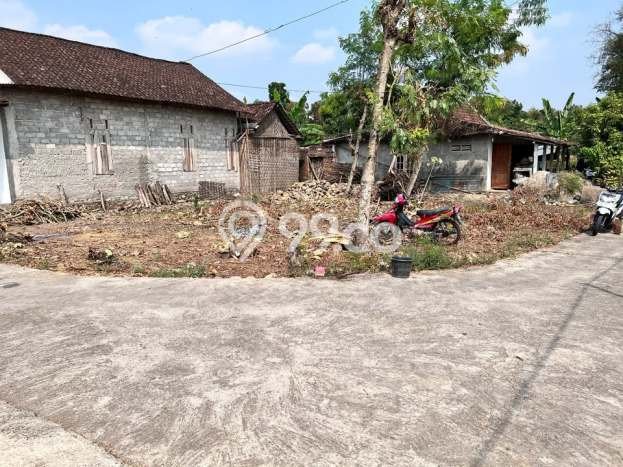 Tanah Lokasi Potensial di Kedawung, Luas 190m2m², Dekat ke Pusat Kota Tanah Lokasi Potensial di Kedawung, Luas 190m2m², Dekat ke Pusat Kota