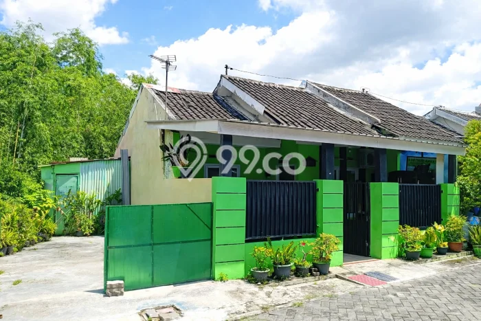 Rumah Budget Terbaik Dijual Area Jaten LT 95m2 Rumah Budget Terbaik Dijual Area Jaten LT 95m2