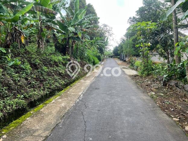 Tanah Strategis Dijual di Karanganyar Karanganyar 700m2 Tanah Strategis Dijual di Karanganyar Karanganyar 700m2