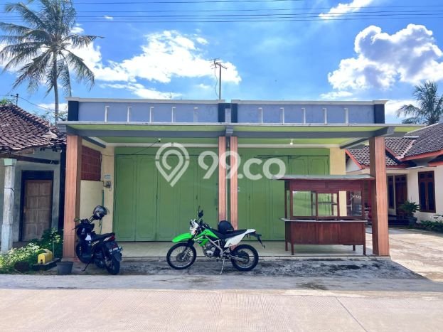 Dijual Ruko di Karangpandan, Luas 200m², Area Komersial, Akses Strategis Dijual Ruko di Karangpandan, Luas 200m², Area Komersial, Akses Strategis
