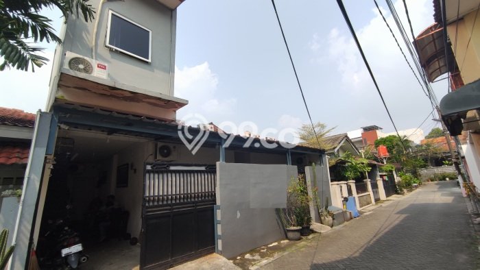 Dijual Rumah Premium dengan Fasilitas Sekitar Lengkap di Ciledug, Tangerang Dijual Rumah Premium dengan Fasilitas Sekitar Lengkap di Ciledug, Tangerang