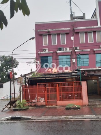 Ruko Bagus Dijual LB 240m2 Lokasi Strategis Jakarta Selatan Area Cocok untuk Berbisnis Ruko Bagus Dijual LB 240m2 Lokasi Strategis Jakarta Selatan Area Cocok untuk Berbisnis