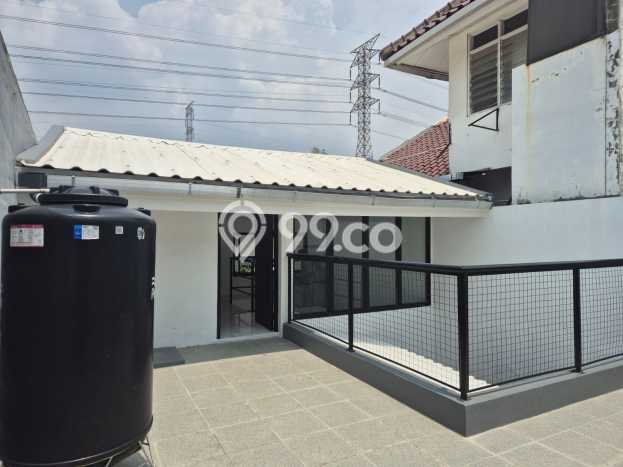 Rumah Luas Asri 2 KT Siap Pakai di Bintaro Tangerang Selatan Rumah Luas Asri 2 KT Siap Pakai di Bintaro Tangerang Selatan