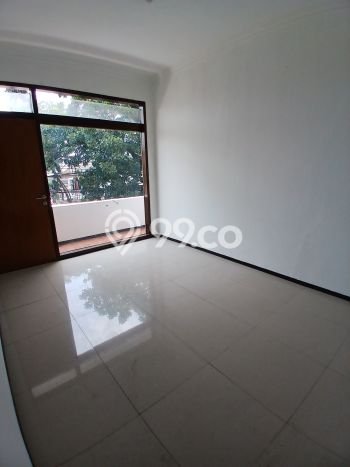 Ruko Dijual di Prime Area Bandung Luas 180m2 Ruko Dijual di Prime Area Bandung Luas 180m2