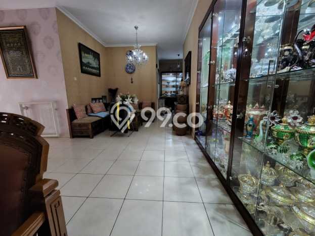 Rumah Minimalis di Kota Baru Parahyangan, Bandung, LT 280m² Bangunan 400m² Rumah Minimalis di Kota Baru Parahyangan, Bandung, LT 280m² Bangunan 400m²