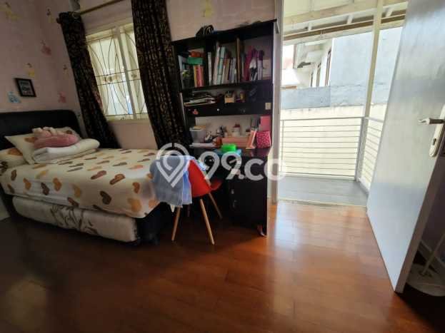 Rumah Minimalis di Kota Baru Parahyangan, Bandung, LT 280m² Bangunan 400m² Rumah Minimalis di Kota Baru Parahyangan, Bandung, LT 280m² Bangunan 400m²