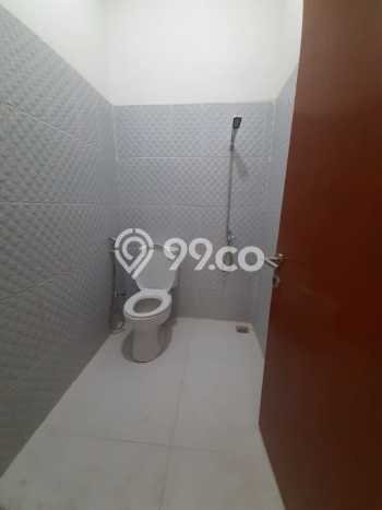Rumah Strategis 3 Kamar Tidur dan 2 Kamar Mandi di Lokasi Strategis Taman Kopo Indah, Bandung Rumah Strategis 3 Kamar Tidur dan 2 Kamar Mandi di Lokasi Strategis Taman Kopo Indah, Bandung