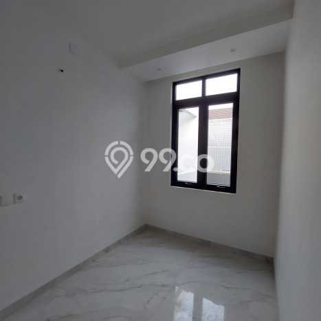 Rumah Bagus di Mekar Wangi, Bandung, Luas Tanah 100m², LB 150m² Rumah Bagus di Mekar Wangi, Bandung, Luas Tanah 100m², LB 150m²