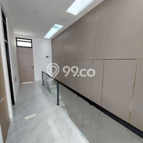 Rumah Bagus di Mekar Wangi, Bandung, Luas Tanah 100m², LB 150m² Rumah Bagus di Mekar Wangi, Bandung, Luas Tanah 100m², LB 150m²
