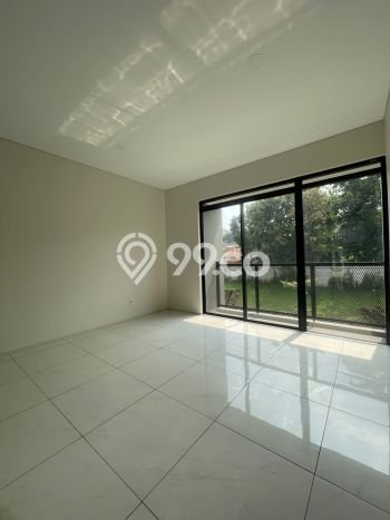Disewakan! Rumah 3 Kamar Tidur &
2 Kamar Mandi di Kota Baru Parahyangan, Bandung Disewakan! Rumah 3 Kamar Tidur &
2 Kamar Mandi di Kota Baru Parahyangan, Bandung