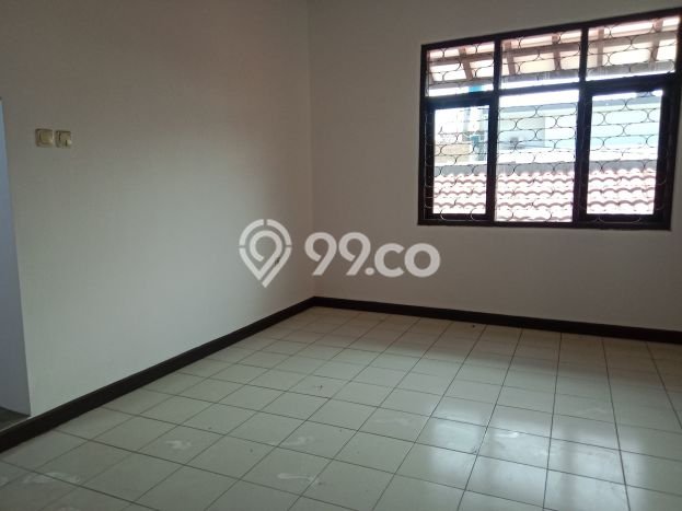 BEST OFFER! Rumah Untuk Investasi di Holis Cigondewah, Luas 162m² LB 170m² BEST OFFER! Rumah Untuk Investasi di Holis Cigondewah, Luas 162m² LB 170m²