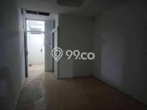UNIT TERBATAS! Rumah di , 2 KM, Luas 271m2m² LB 250m2m² UNIT TERBATAS! Rumah di , 2 KM, Luas 271m2m² LB 250m2m²