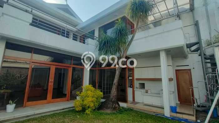 Rumah Luxury Modern Tanpa Renovasi di Hegarmanah Bandung Rumah Luxury Modern Tanpa Renovasi di Hegarmanah Bandung