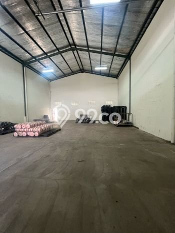 Gudang Bagus Dijual LB 227m2 Lokasi Strategis Bandung Area Cocok untuk Bisnis Gudang Bagus Dijual LB 227m2 Lokasi Strategis Bandung Area Cocok untuk Bisnis