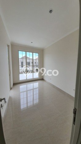 Jual Rumah Mewah Megah Dengan View Cantik di Podomoro Park Bandung, Bandung Jual Rumah Mewah Megah Dengan View Cantik di Podomoro Park Bandung, Bandung