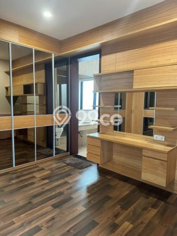 Rumah Mewah LB 450m2 Siap Pakai Desain Elegan di Garuda, Bandung Rumah Mewah LB 450m2 Siap Pakai Desain Elegan di Garuda, Bandung