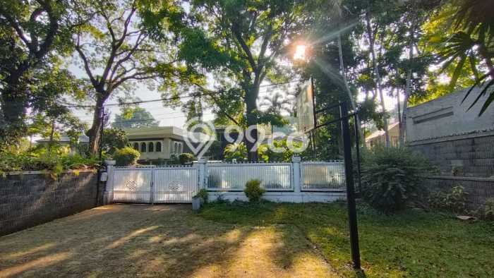 Rumah Luxury Modern Tanpa Renovasi di Hegarmanah Bandung Rumah Luxury Modern Tanpa Renovasi di Hegarmanah Bandung