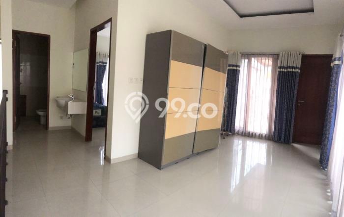 LOKASI STRATEGIS! Rumah di Geger Kalong, Akses ke Tol, 3 KM, LT 143m² LB 160m² LOKASI STRATEGIS! Rumah di Geger Kalong, Akses ke Tol, 3 KM, LT 143m² LB 160m²