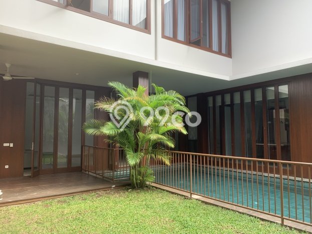 Rumah sewa siap huni 4 KT di Cipete, Jakarta Selatan Rumah sewa siap huni 4 KT di Cipete, Jakarta Selatan