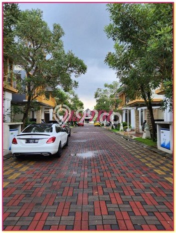 DIJUAL CEPAT! Rumah Ready Stock Lokasi Premium Depok, LT 144m² Bangunan 150m² DIJUAL CEPAT! Rumah Ready Stock Lokasi Premium Depok, LT 144m² Bangunan 150m²