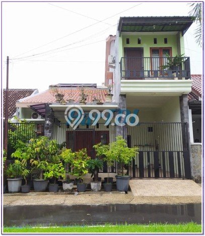 Rumah Mewah dengan Luas Tanah 126m² di Lingkungan Asri Jombang Kota, Jombang Rumah Mewah dengan Luas Tanah 126m² di Lingkungan Asri Jombang Kota, Jombang